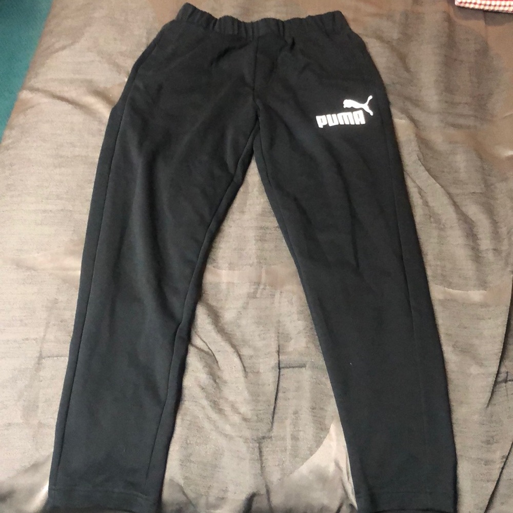 Black performance puma sweat pants size medium